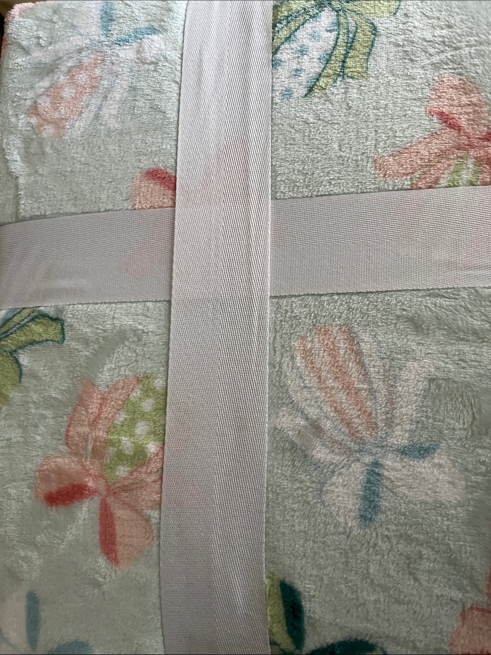 Holiday Home Mint Floral Microplush Throw Blanket - FANCY EASTER EGG - Picture 4 of 4